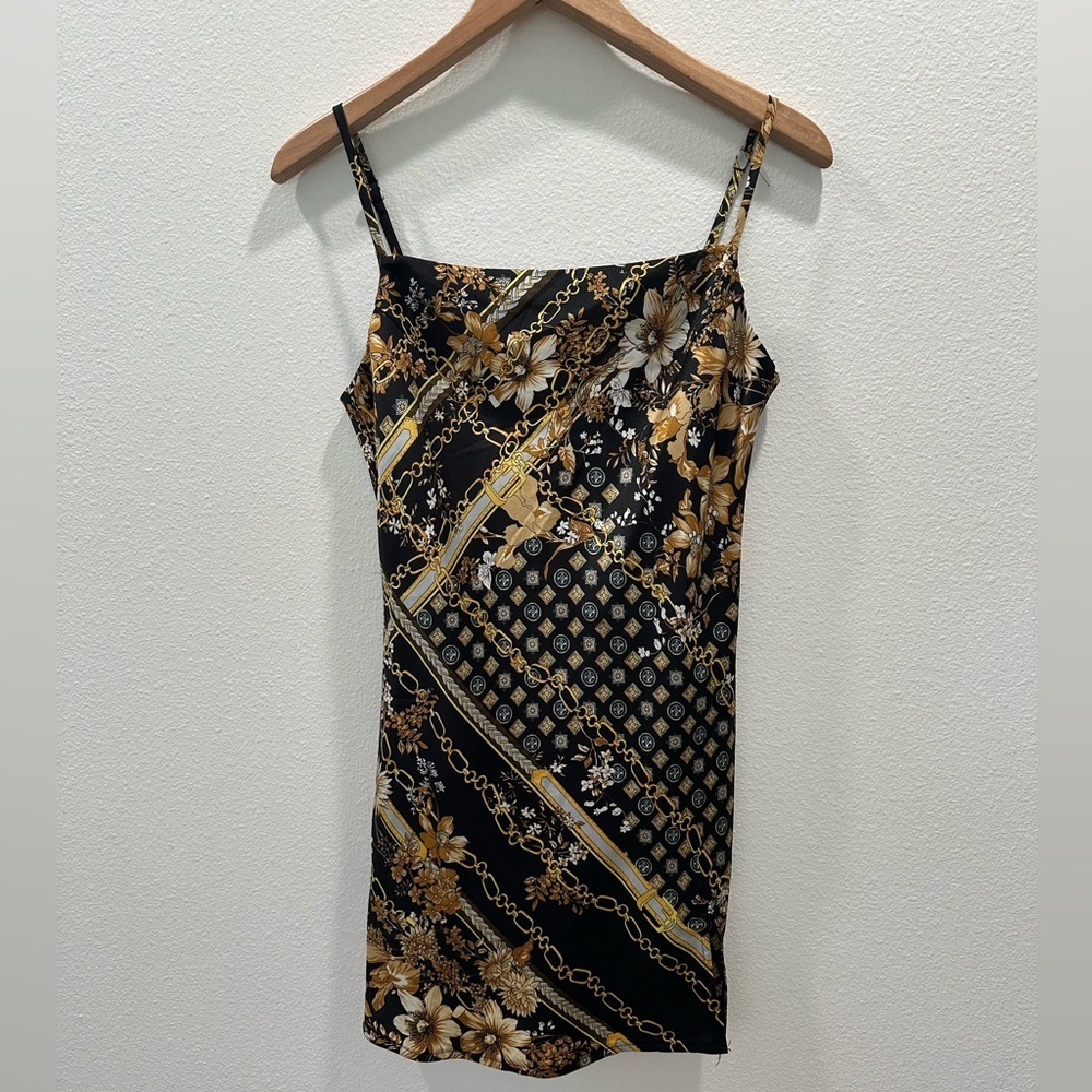 Princess Polly Black Floral & Gold Chain Slip Dress size 6 VGUC sleeveless mini